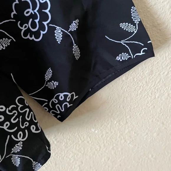 A|X Armani Exchange DEEP KEYHOLE-BACK BLOUSE - Picture 10 of 15